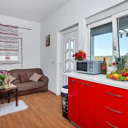 Дом отдыха Nadea - With Private Pool