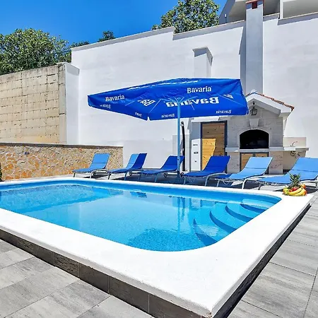 Nadea - With Private Pool Makarska