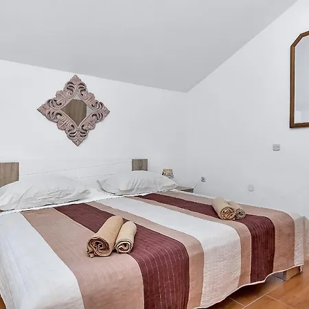 Semesterbostad Nadea - With Private Pool *