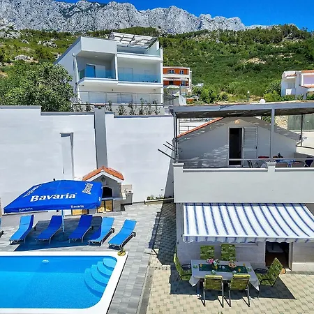 Nadea - With Private Pool * Makarska