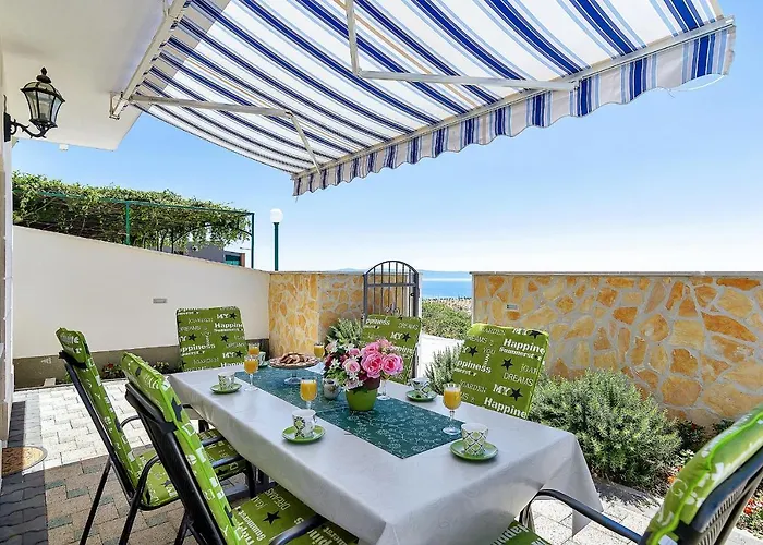 Nadea - With Private Pool * Makarska