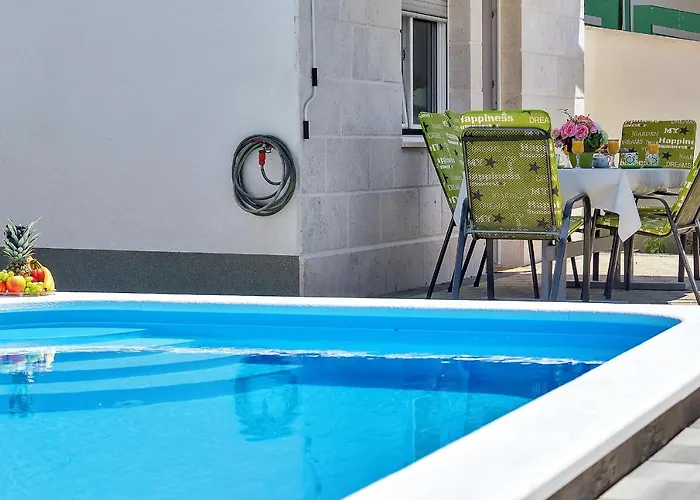 Nadea - With Private Pool * Makarska