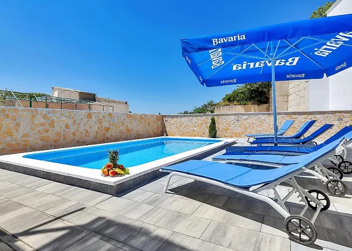 Nyaraló Nadea - With Private Pool *