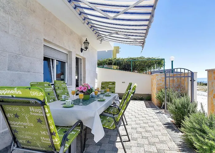 Semesterbostad Nadea - With Private Pool