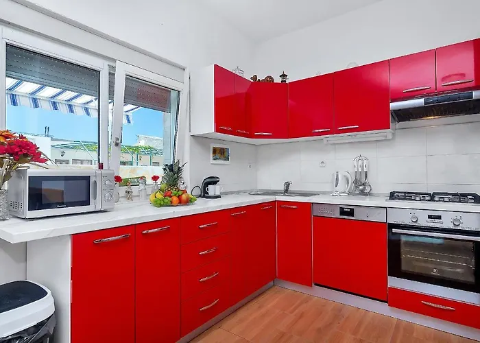 Nadea - With Private Pool * Makarska