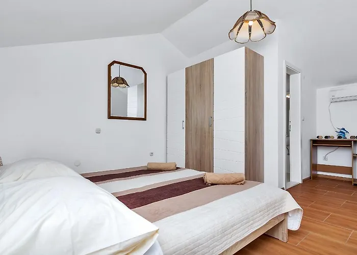 Nadea - With Private Pool Semesterbostad *