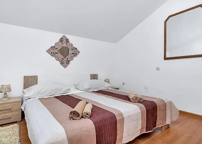 Semesterbostad Nadea - With Private Pool *