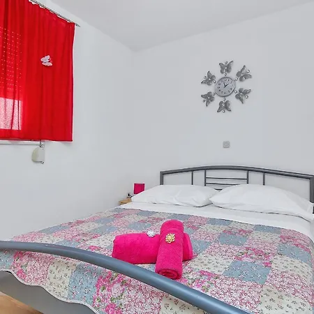 Nadea - With Private Pool * 马卡尔斯卡