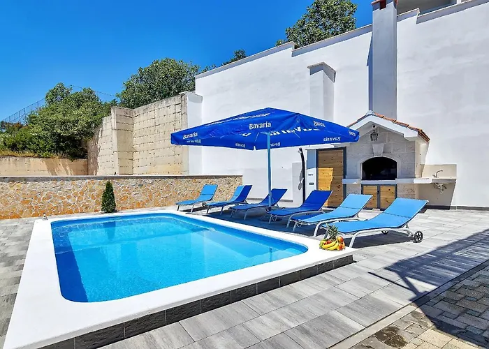 Nadea - With Private Pool Dom wakacyjny Makarska