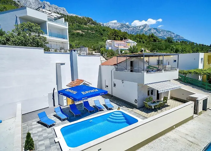 Nadea - With Private Pool * Makarska