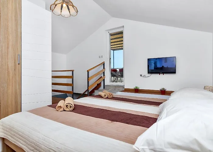 Dom wakacyjny Nadea - With Private Pool